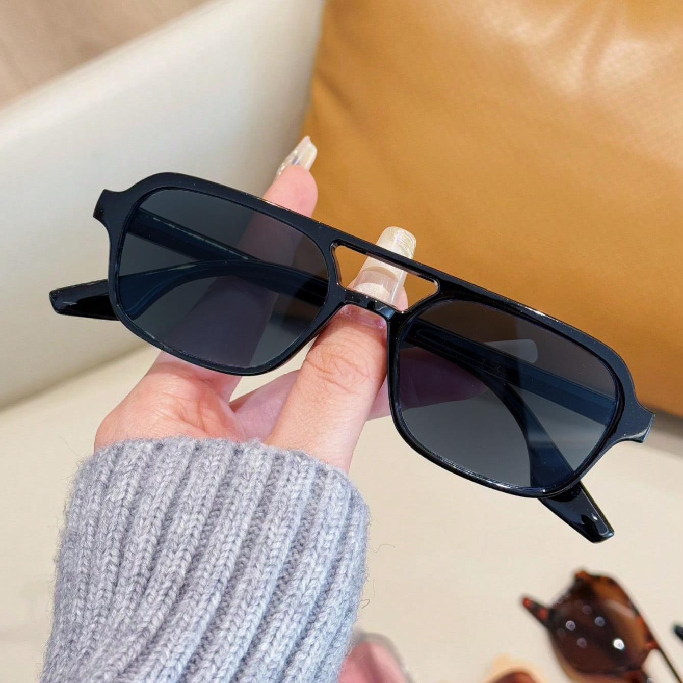 

Винтажные квадратные солнцезащитные очки женские ретро брендовые зеркальные солнцезащитные очки женские черные желтые модные конфетные цвета 1PC