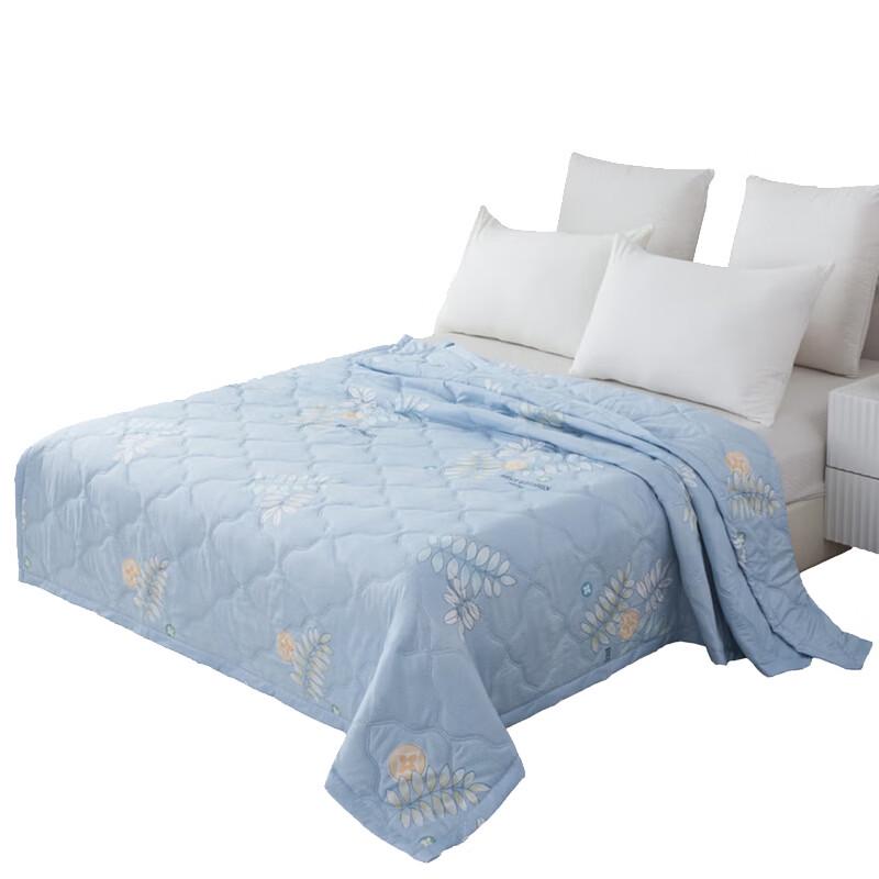 Летнее комфортное одеяло Faunen из нановолокна 200x230cm