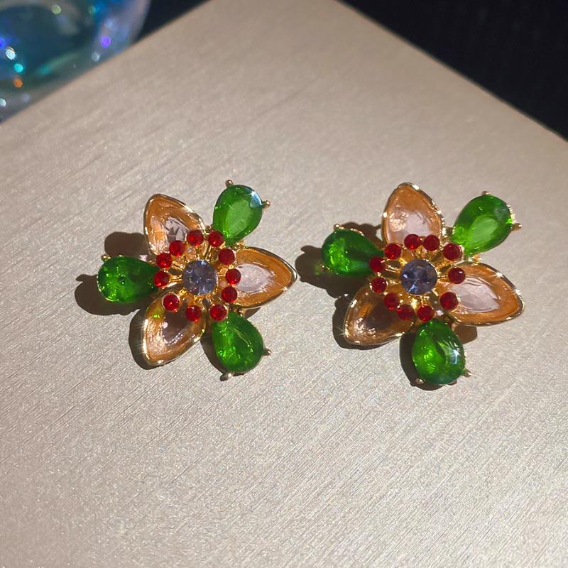 Vintage flower necklace stud earrings set high-end banquet dress temperament jewelry