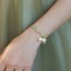 Modisches Armband aus Naturstein-Kristallperlen, temperamentvoll, elegant, mit Blumenquaste, für Damen, Party, Hochzeitsschmuck