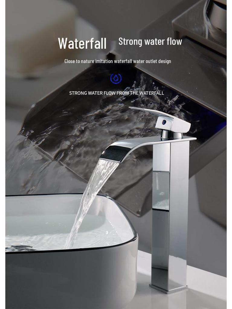 Heiß- und Kaltwasser-Wasserfallhahn mit Kupferkern für Waschbecken & Arbeitsplatte