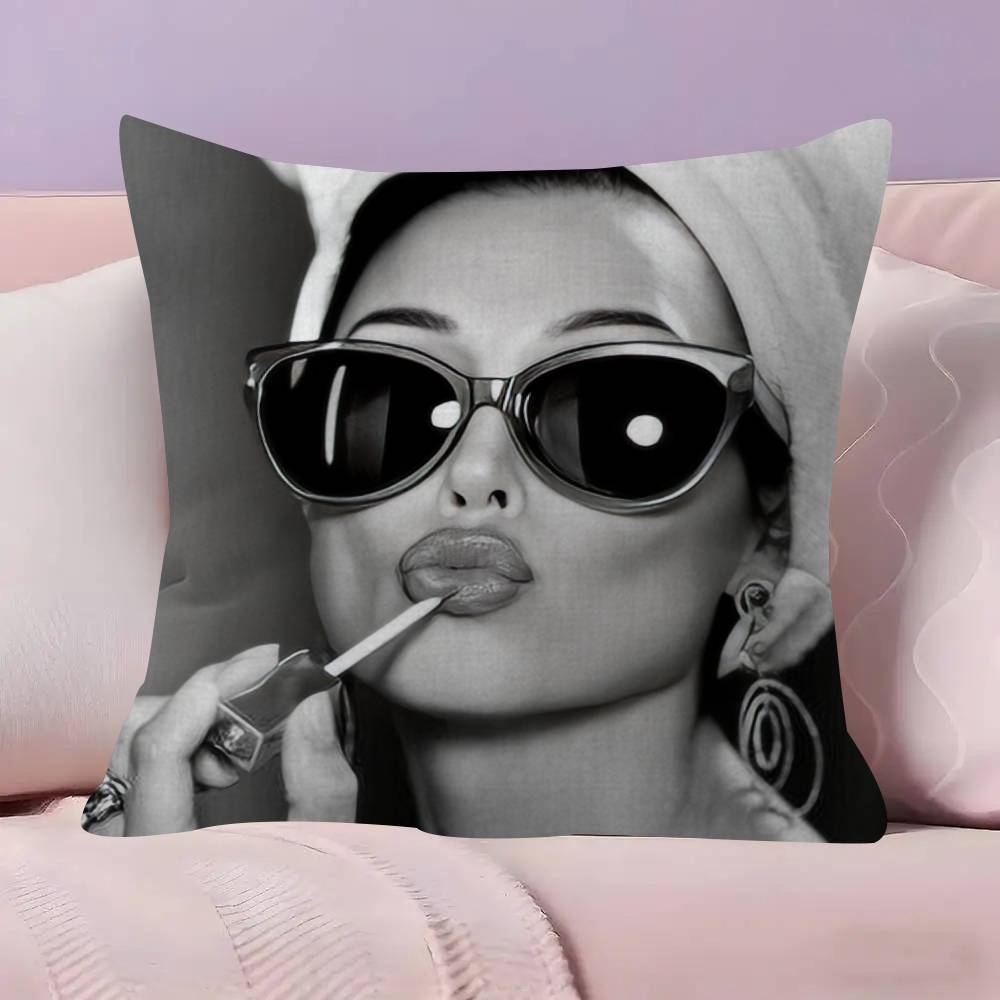 Audrey Hepburn Lipstick Pillowcase Toon Gift Cushion Cover Bedroom Home Sofa Chair Seat Decor Pillow Case