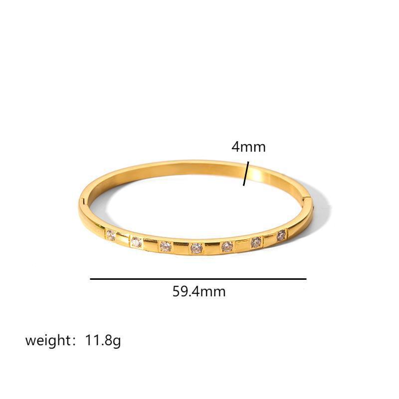 Geometric Star Stainless Steel Bracelet With 18k Gold Plating For Fashionable Women