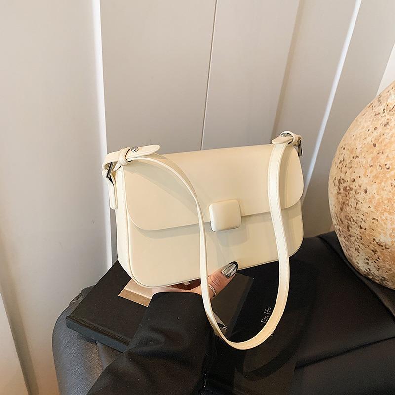 Today's popular small square bag summer new niche underarm fashion versatile shoulder messenger bag