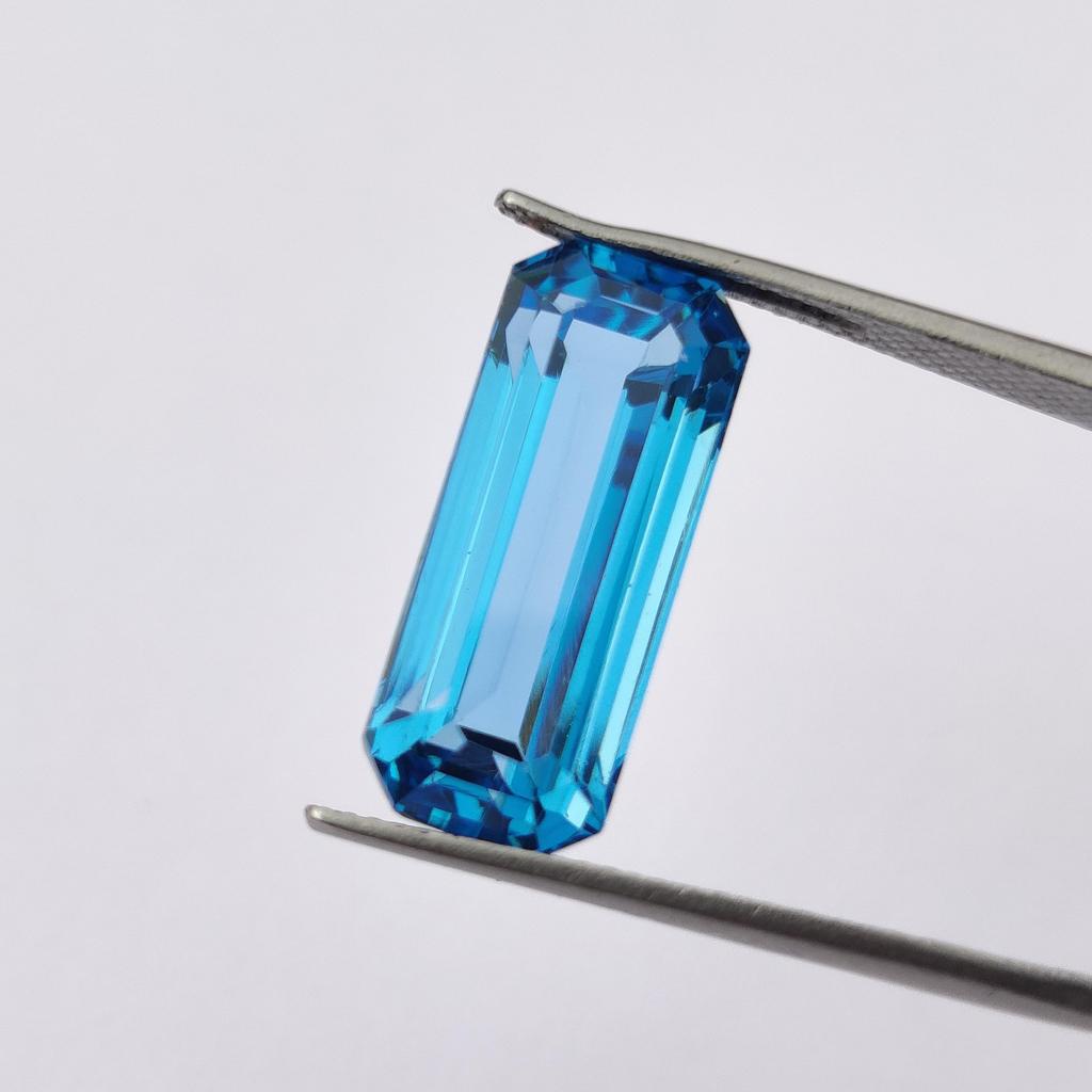 Aquamarine Santa Maria Shade Glass Stone, Baguettes Shape Stone, 13.80 Carat, 20x8x7 MM Size Stone.