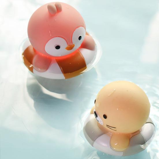 4Pcs Animals LED Light Up Bath Toy Swimming Water Soft Rubber Float Induction Luminous Penguin Dinosaur Fun