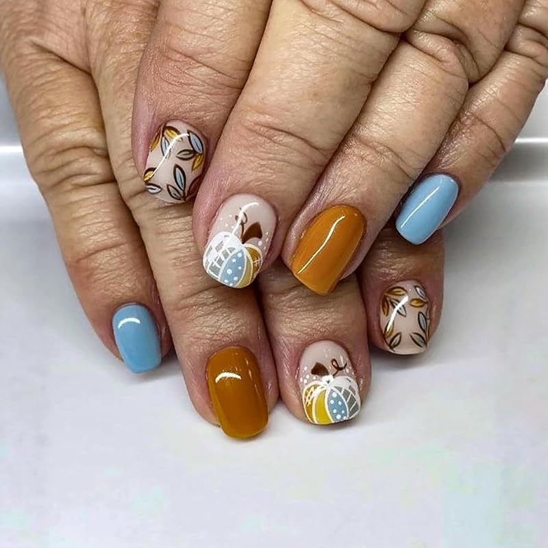 30Pcs Thanksgiving Press on Nails Short Round Shape French Tip Fake Nails with Pumpkin Pie Designs Full Cover Fall Acrylic Nails Thanksgiving Turkey