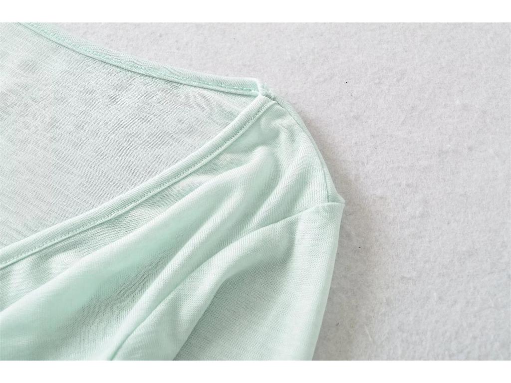 Halter Neck Chest-Pad Vest Top with Long-Sleeve Flowing Collar Cover-Up - Women's Two-Piece Hot Girl Set