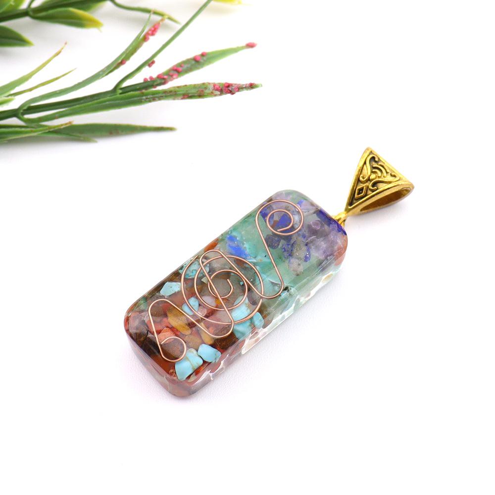 Seven-Color Gravel Necklace: Resin-Encapsulated Natural Stone Pendant N756