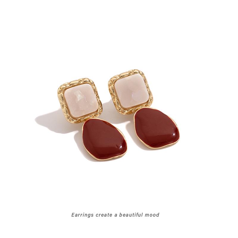 Elegant Retro French Hepburn Wine Red Dangle Earrings for Non-Pierced Ears