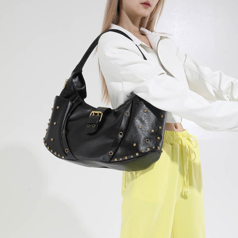 Designer Half Moon Shoulder Bag Women Punk Style Rivet motorcycle Bag French Style Female Commuting Underarm Handbag Big Tote