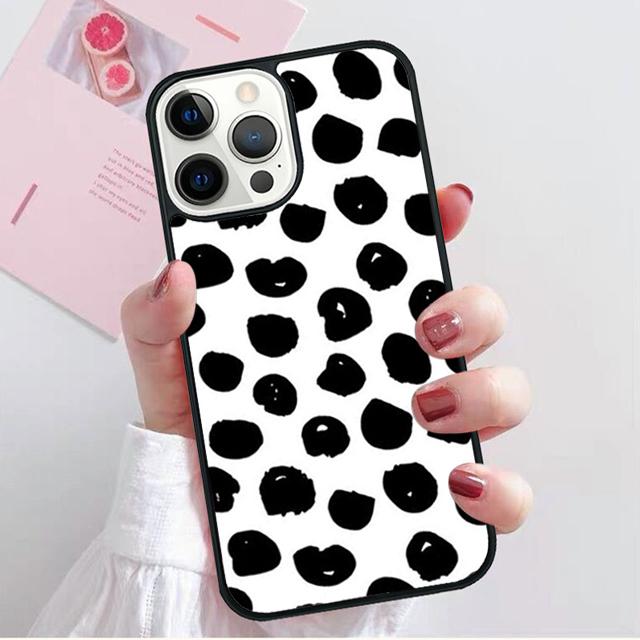 Cute Black and White Cow spots Pattern Phone Case Cover For iPhone 17 Air 15 16 Pro Max 14 13 12 11 Pro Max Plus