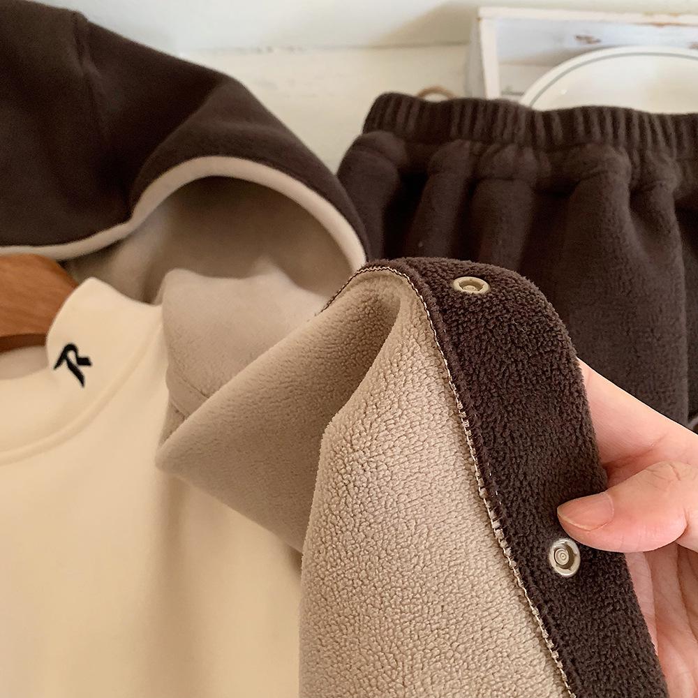 Kino Chlapecká zimní fleecová souprava: Korejský styl Zesílený teplý kabát a ležérní kalhoty dvoudílný