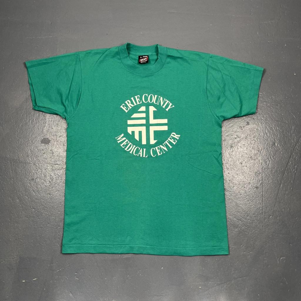 Vintage Erie County Medical Center Single Stitch Graphic Tshirt Green Large VTG