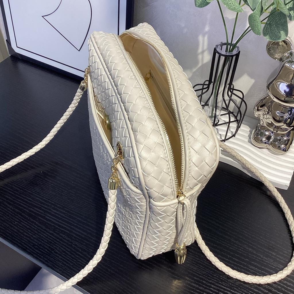 New Leather Woven Camera Bag Tofu Bag Niche Retro Boston Women's Bag Cross-border Fashion Shoulder Messenger Bag