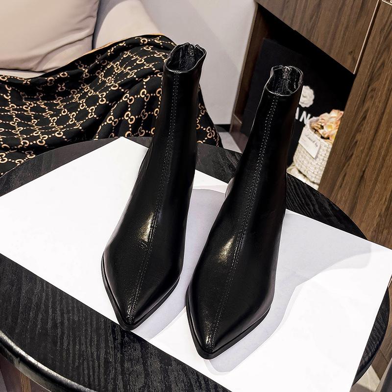 

Короткие остроносые ботинки Весенние и осенние одинарные ботинки на толстом каблуке 2024 года Новые осенние и зимние ботинки из мягкой кожи Тонкие французские молнии сзади Средние ботинки 34 чёрный