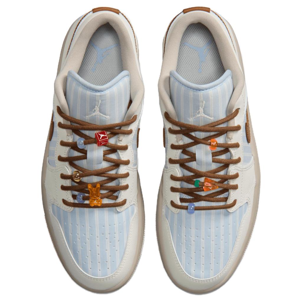 Jordan Air Jordan 1 Low top Vintage Basketball Shoes Women's White Blue IR7553-422