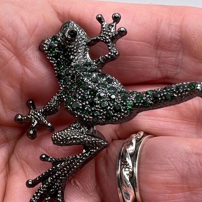 Neue Damen Retro Grün Wasser Diamant Frosch Brosche Legierung Niedliche Tier Accessoires Punkt Diamant Brosche Weihnachtsgeschenk