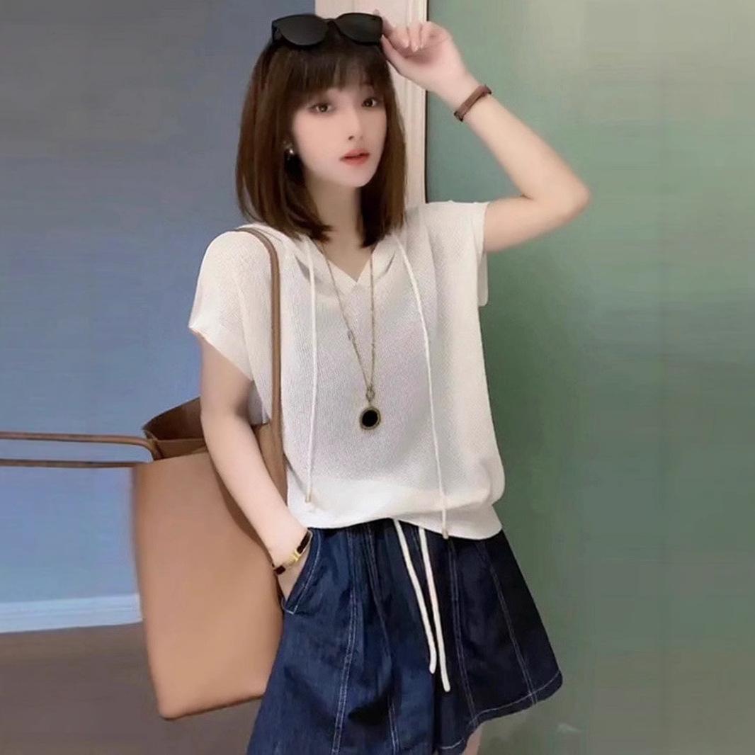 Hooded Knitted Shirt for Women Summer Hollow Out Short Sleeved T-shirt Niche Design Hooded Top S