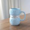 425ml Realistische Garn-Detailierung Tasse Keramik Kaffee Tee Tasse mit Häkelnadel-Griff Löchern Lichtbeständiger Druck Kaffeetasse Perfektes Häkelgeschenk