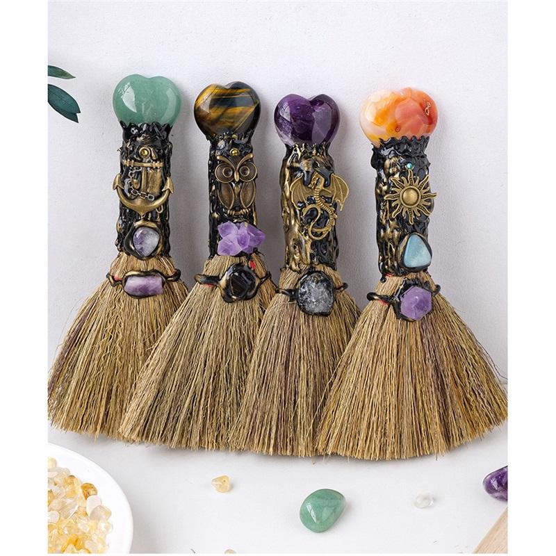 Natürlicher Kristallherzbesen, Magischer Besenstil, Geschenk für Hexe Heimdekoration