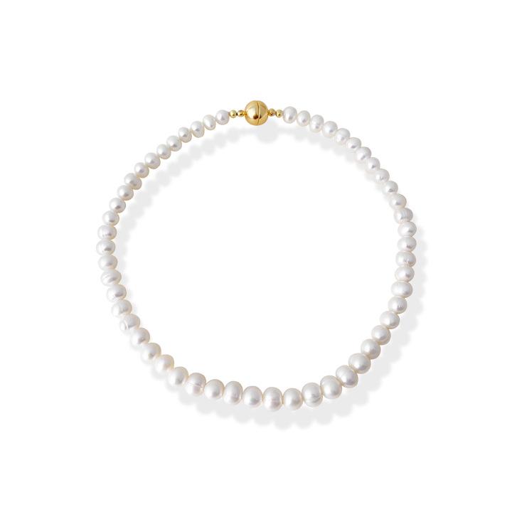 Korean Minimalist Black Agate Beaded Necklace with Freshwater Pearl Clavicle Chain for Women