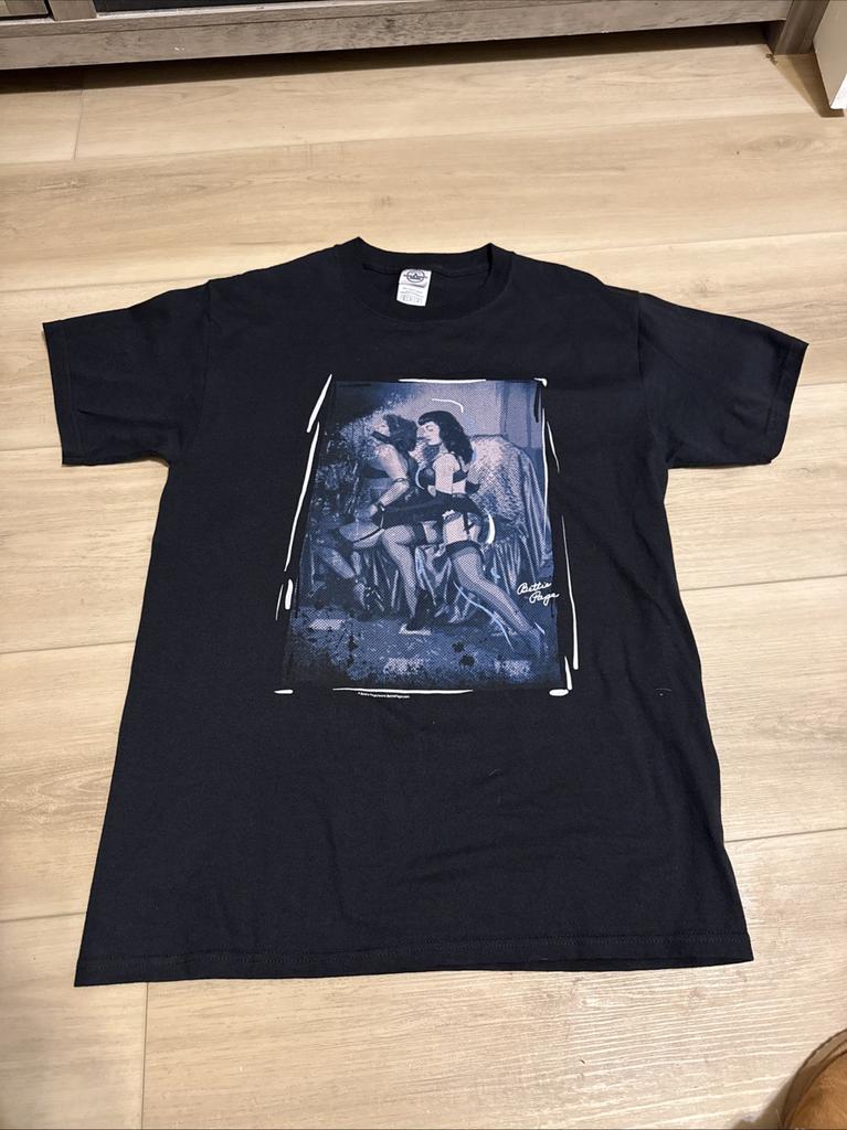 Rare SCARCE Bettie Page Vintage T-Shirt Delta Made in USA Medium HARD TO FIND! Unisex T-Shirt