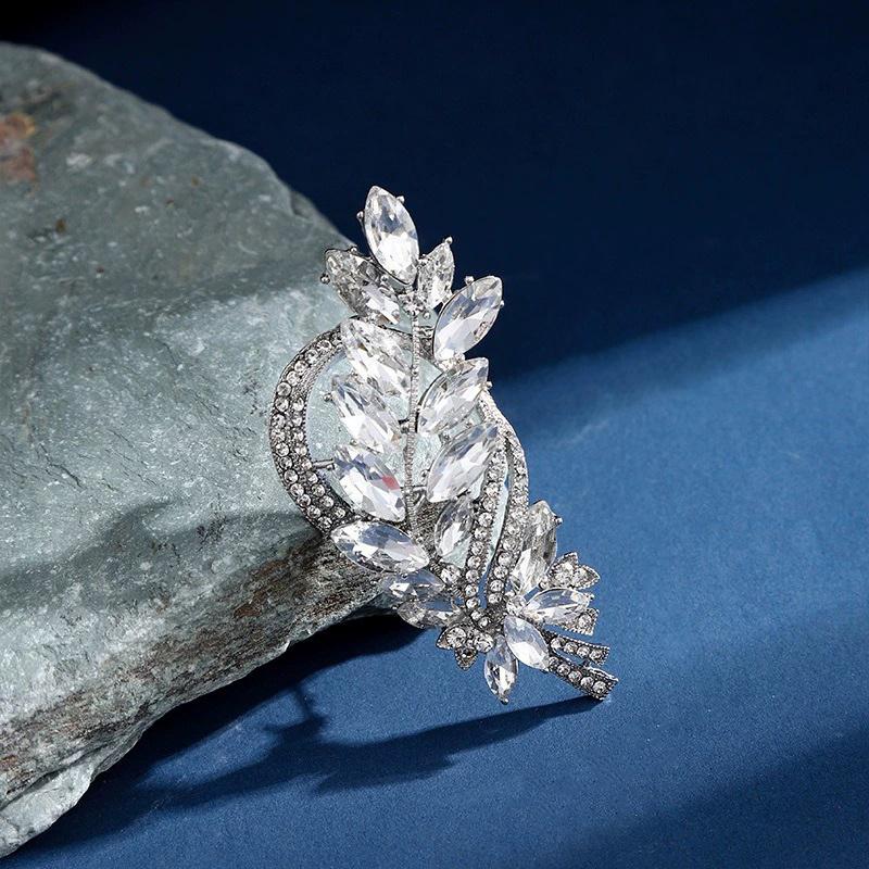 Brosche Damen Hochwertiger Kristallschmuck Retro-Atmosphäre Anzug Corsage Mantelbrosche Geburtstagsgeschenk