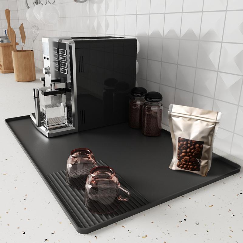 

1 Heat-Resistant Anti-Slip Silicone Coffee Machine Mat - Durable Kitchen Worktop Protector Suitable For Espresso Machine Coffee M чорний