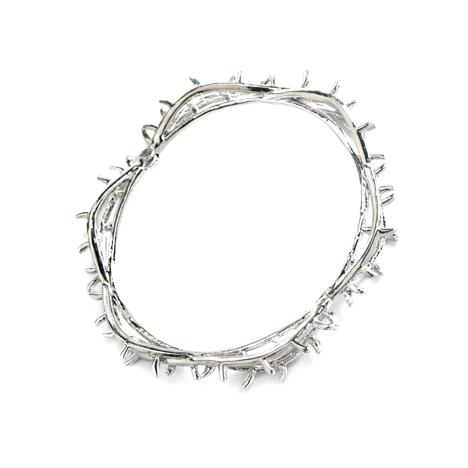 

Уникальные открывающиеся браслеты в современном стиле с изящной отделкой в виде шипов для молодого духа