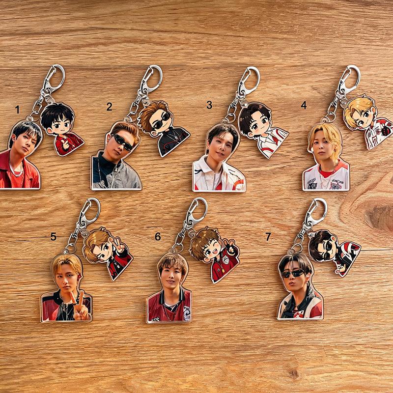 Portachiavi Acrilico Kpop BTS Ciondolo Carino Cartone Animato Chibi & Ritratto Reale Portachiavi Borsa Zaino Ciondolo Supporto Fan Merchandising Regalo 7 Stili