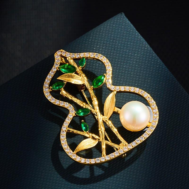 Elegant Hollow Gourd Brooch With Zircon Freshwater Pearl Gold-Plated Copper Alloy Pin Men Women