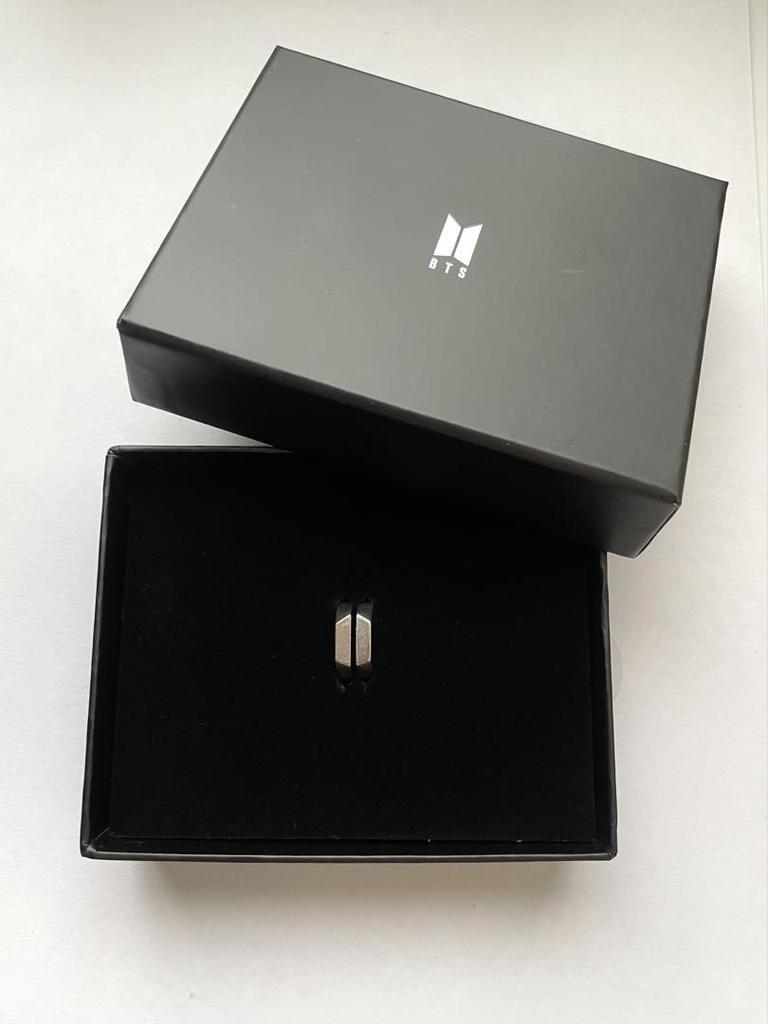 [USED] BTS RING Official