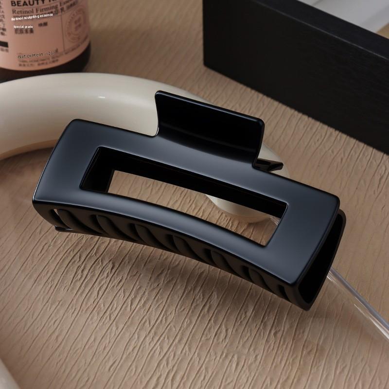 Soft Silicone Shark Hair Claw, Non-Slip Round Hair Clip for Women
