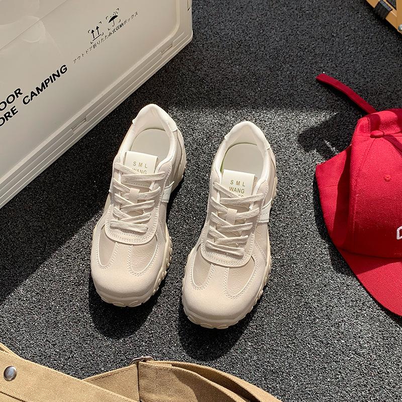 Internet celebrity super fire European station women's shoes 2025 spring new soft leather high sense moral training shoes light tide casual sp