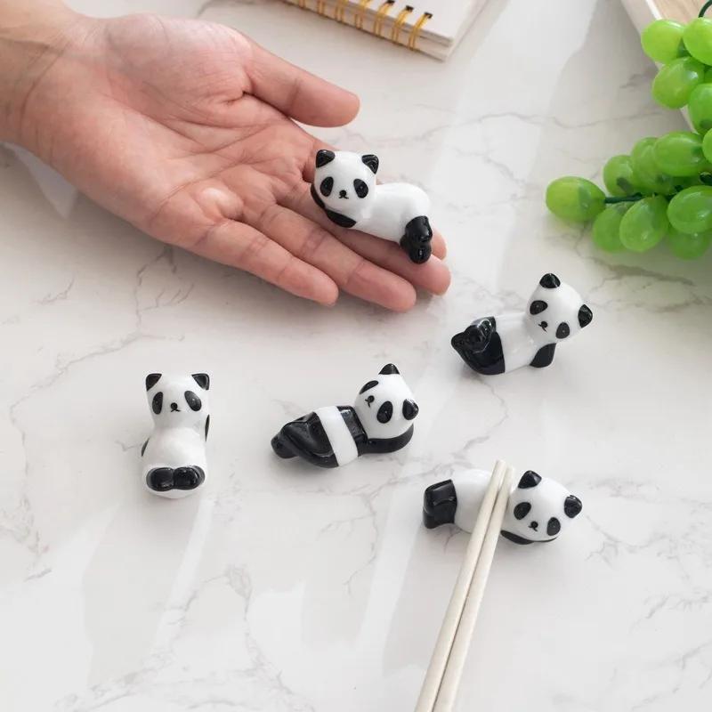 Set med 5 bedårande panda keramik ätpinnshållare för matbord Dekorativ pennhållare