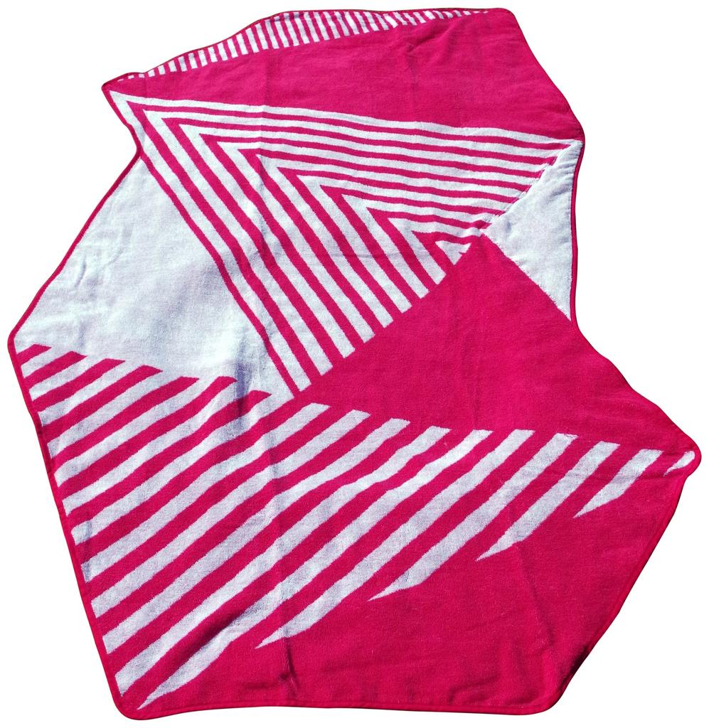 Marushin Beach Towel, Deformation, Pink, Approx. 120 x 190 cm, with Storage Pocket, 0365074200