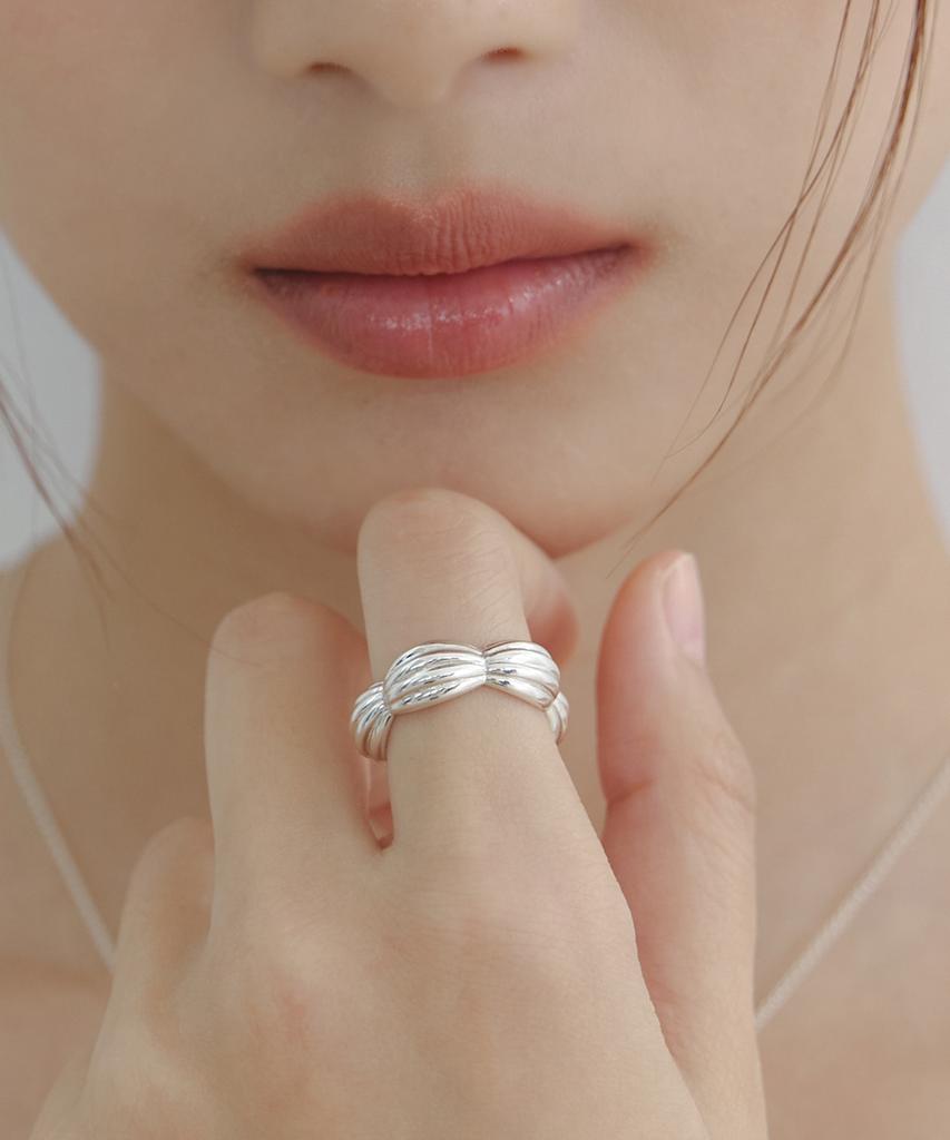Byweekend Bold Halo Ring