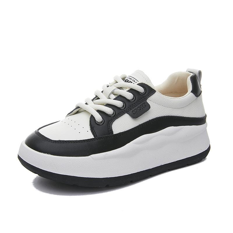 Sports and leisure shoes for women 2026 new four season shoes Korean version versatile retro thick soled student board shoes