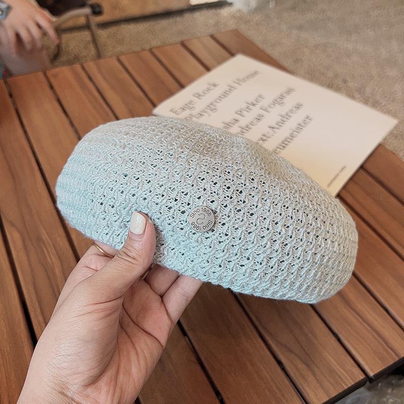 

Новый берет женский летний универсальный дышащий тонкий шляпа художника модная шляпа с большим обхватом головы, показывающая маленькое лицо adult (56-58cm)