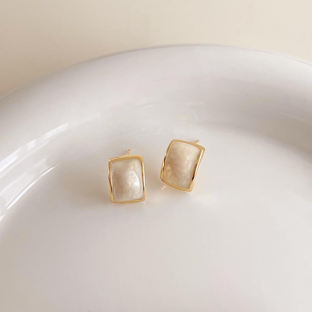Elegant Heart Drip Oil Flower Stud Earrings for Women