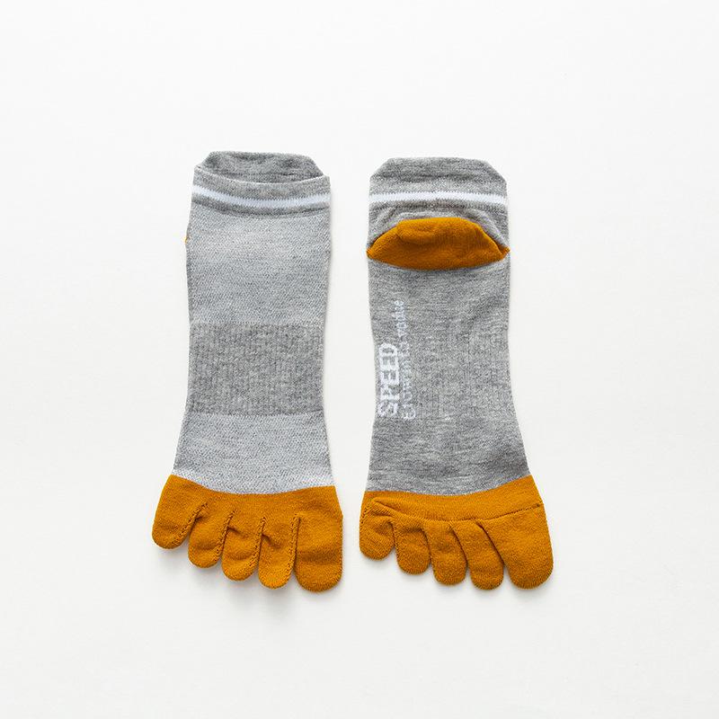 Men’s Cotton Five-Toe Mid-Calf Deodorant Socks for Spring and Summer