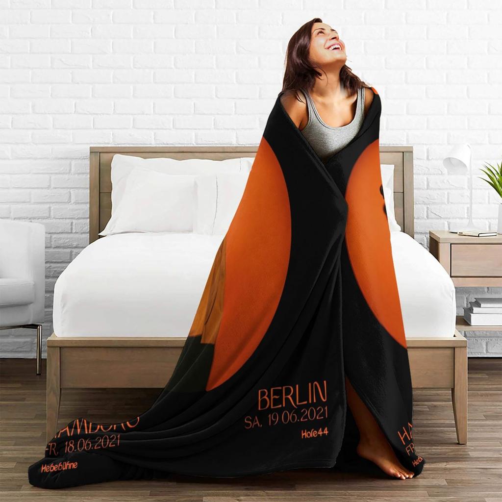 Warm Soft Blankets Decorative Nina Chuba Bedding Throws Album Flannel Bedspread For Living Room Funny Sofa Bed Cover