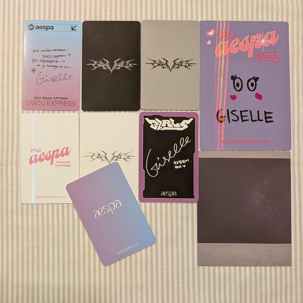 [USED] Aespa Gisele Poster, Trading Cards, and Other Set