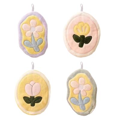 Highly Absorbent Floral Hand Towel Gentle Plush Fabric Hanging Towel Quick Drying For Sensitive Skin Households