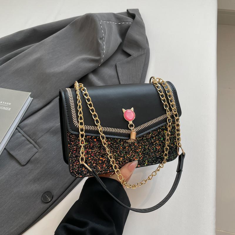 Today's popular design sense contrasting color chain women's bag new fashion messenger bag high-end single shoulder armpit bag