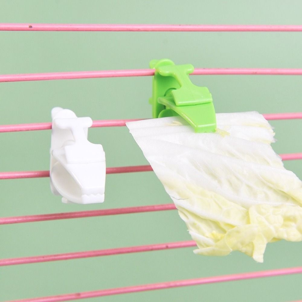 6Pcs Plastic Pet Bird Food Clip Portable Practical Parrot Fruit Vegetable Clip Mini Birds Food Holder Pet Parrot Feeding