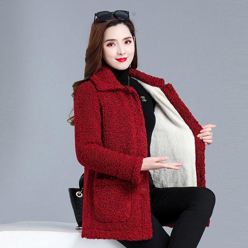 Women's Plus Size Fleece Short Coat with Velvet & Lamb Wool for Autumn & Winter – Fashionable & Warm for Middle-aged & Elderly