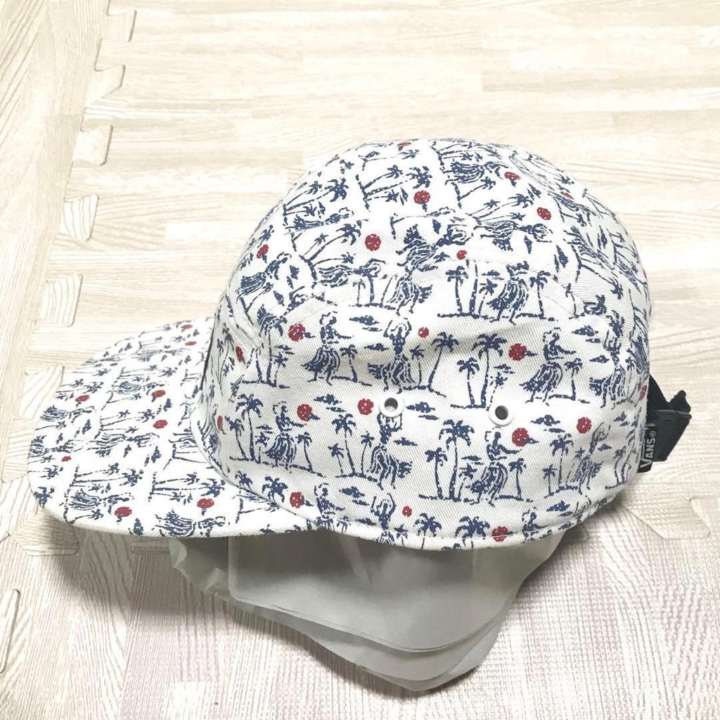 Used VANS Aloha Pattern Jet Cap Is In Good Condition (^^)