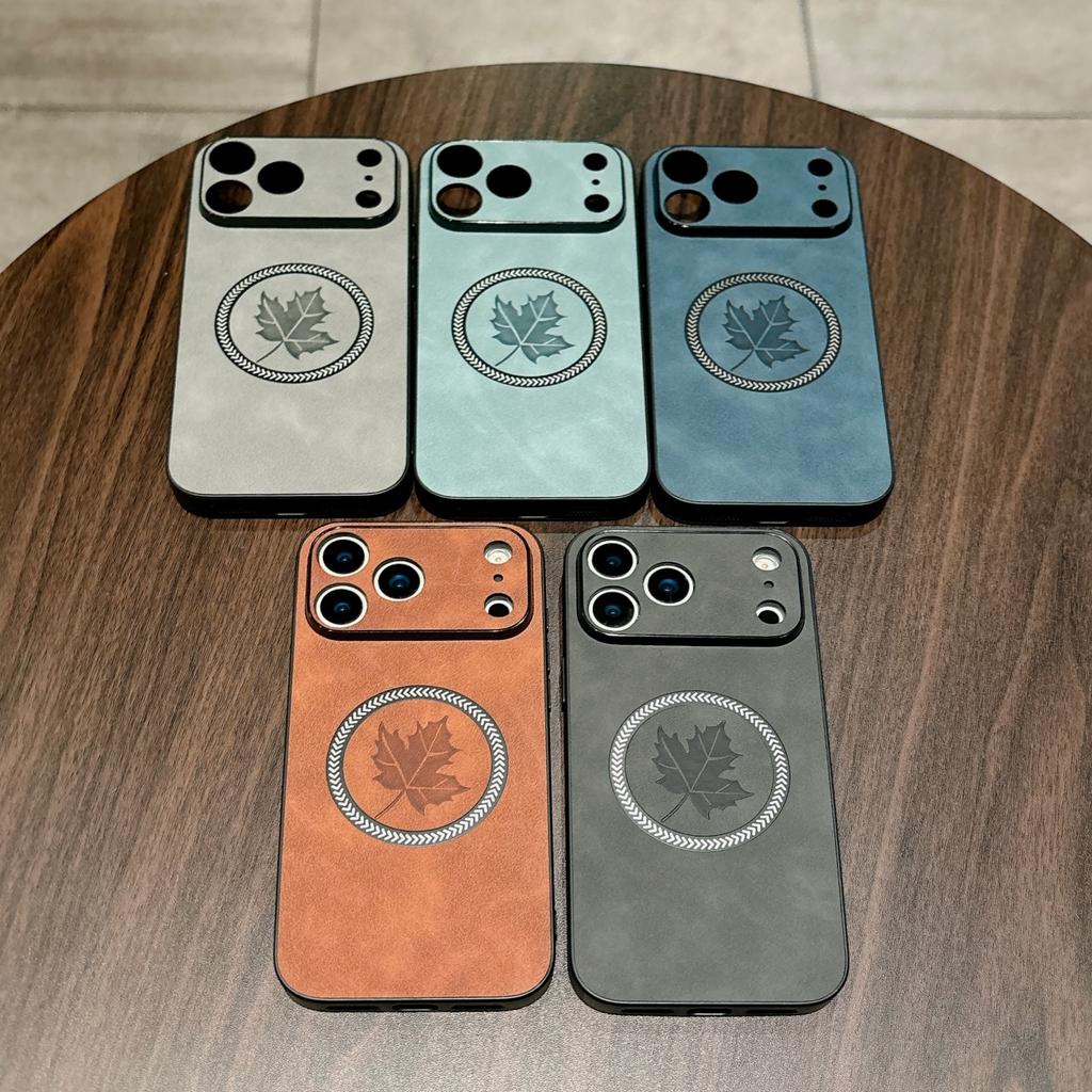 Suitable for iPhone17 air magnetic mobile phone case 16 lambskin maple leaf Apple 15promax lanyard anti-drop